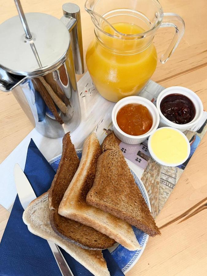 Belle Dene Bed & Breakfast 4*